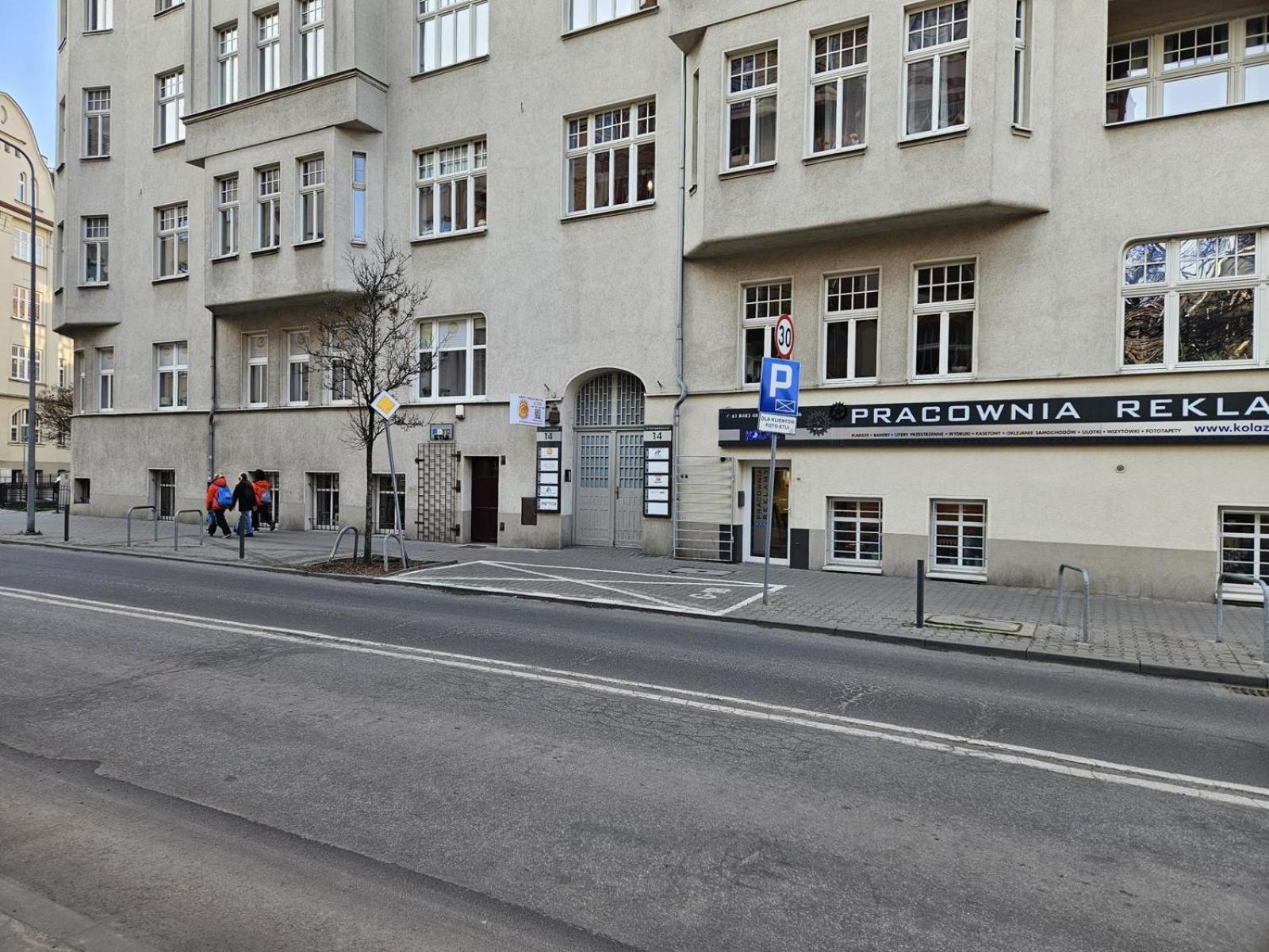 Happy House Hostel Poznań Exterior foto